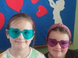 b_1024_768_0_00_images_2023_2024_Swietlica_Walentynki_424698383_858380779423205_3599286633884572803_n